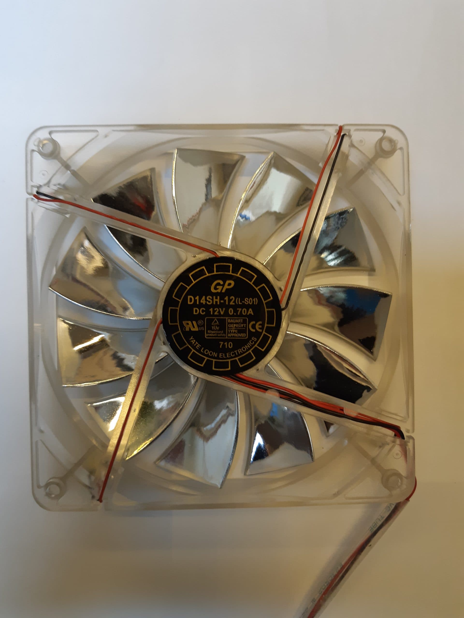 فن 14*14*2.5 12 ولت LED دار
